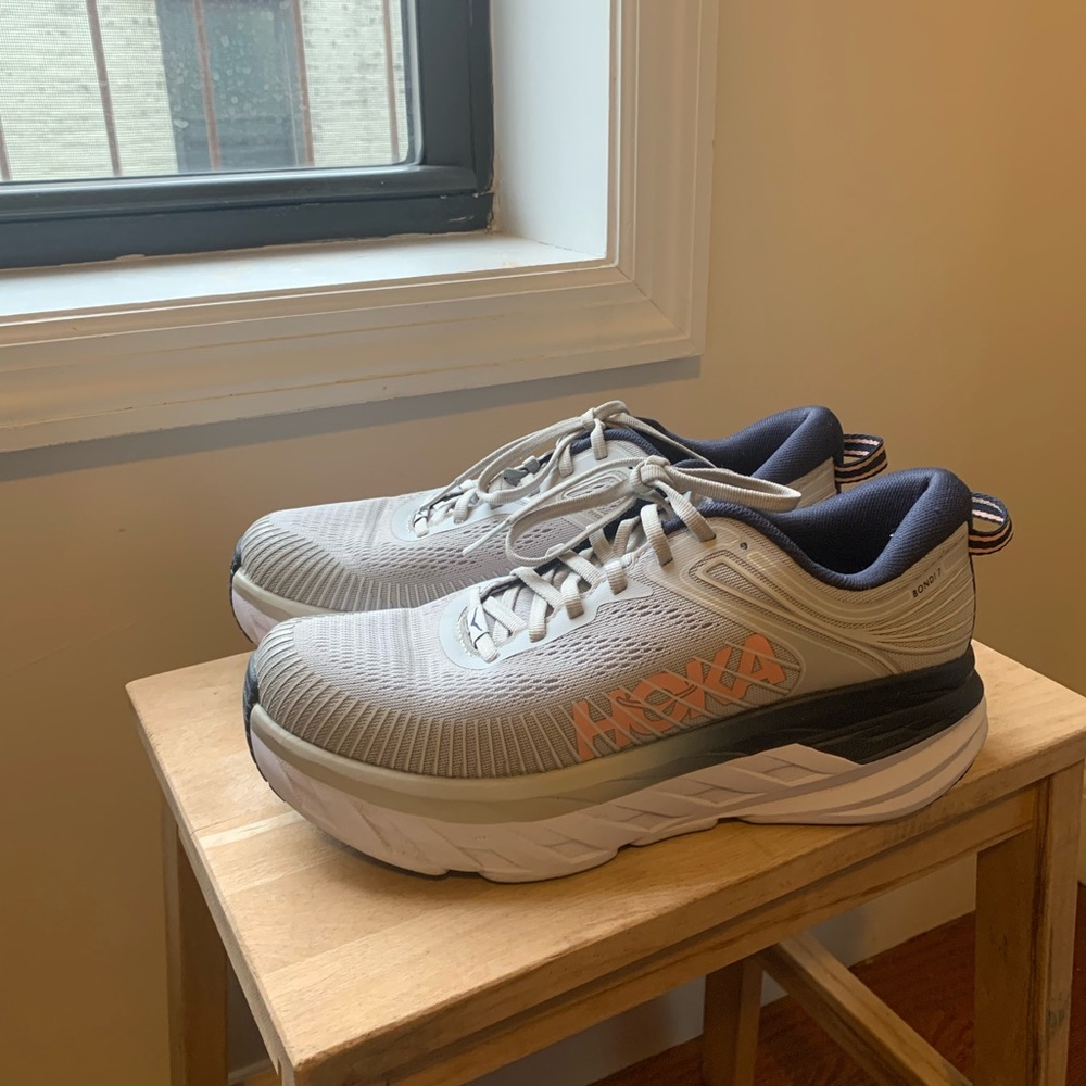 Hoka One One Bondi 7 grey women size 8.5
